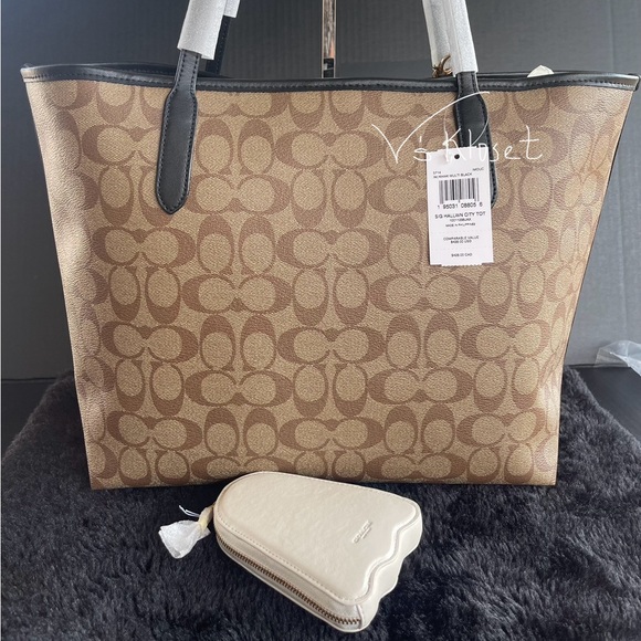❤️SOLD❤️Coach Halloween 2022 Tote Set. Limited Edition❤️ - Picture 9 of 16